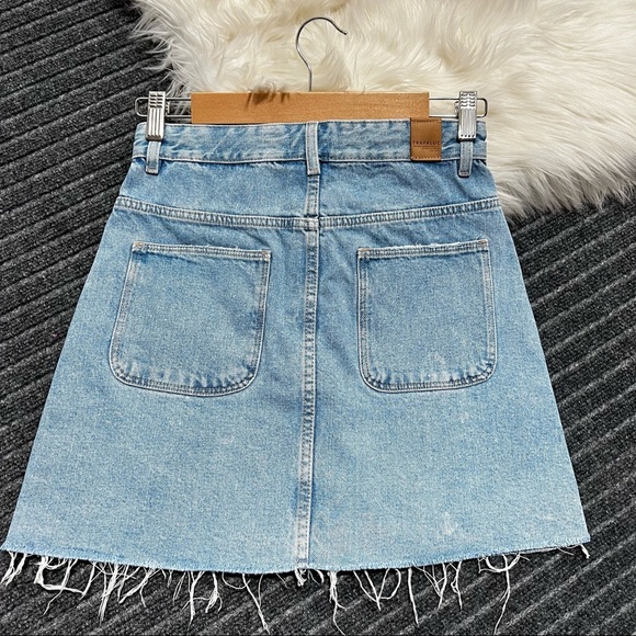 ZARA Womens Denim Jean Mini Skirt Light Wash Button Front A-Line High Rise Small - Picture 6 of 12
